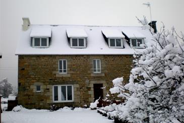 le relais de launay sous la neige